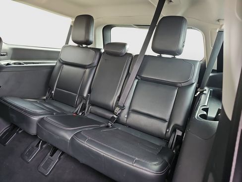 Used 2025 Ford Expedition Max Platinum w/ Driver's Package image 22