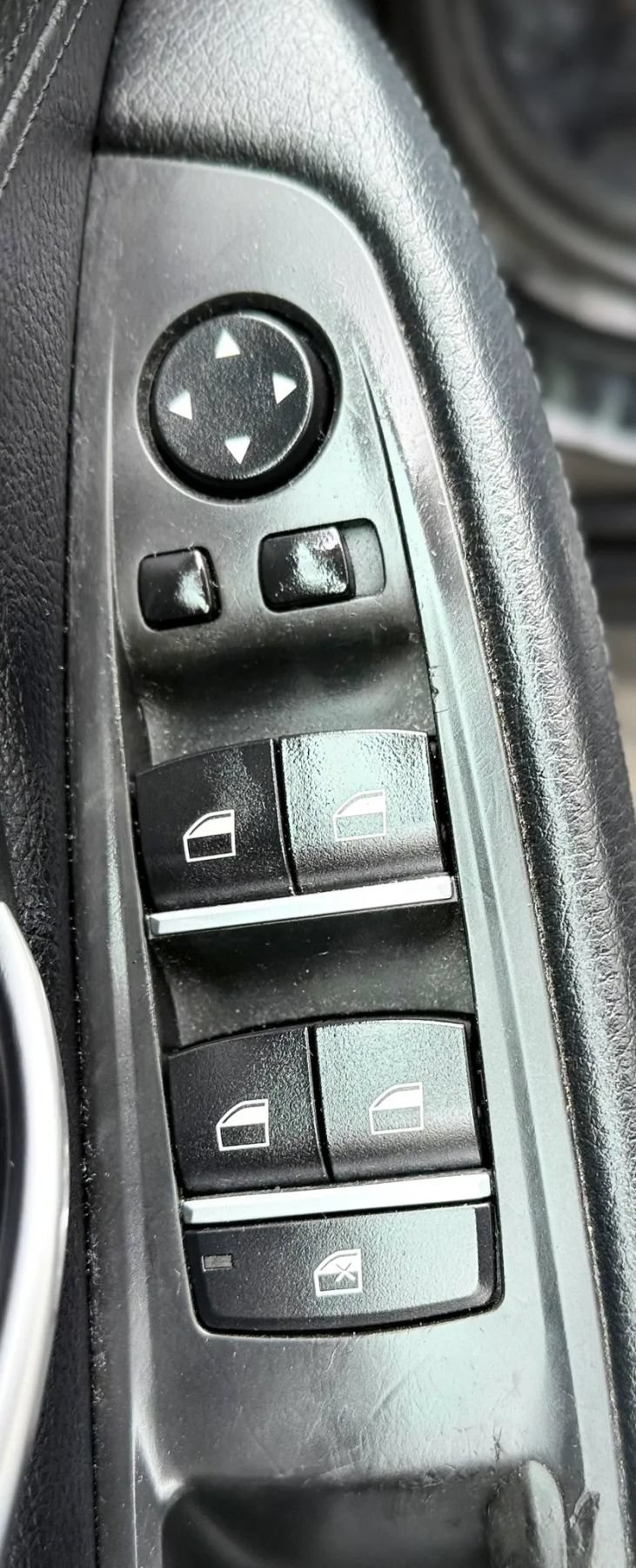 Used 2015 BMW 528i xDrive Sedan AWD/4WD image 25