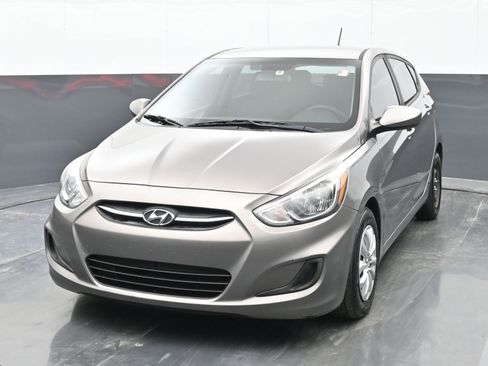 Used 2017 Hyundai Accent SE image 4