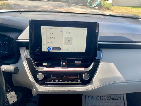 Used 2026 Toyota Corolla Cross L image 16