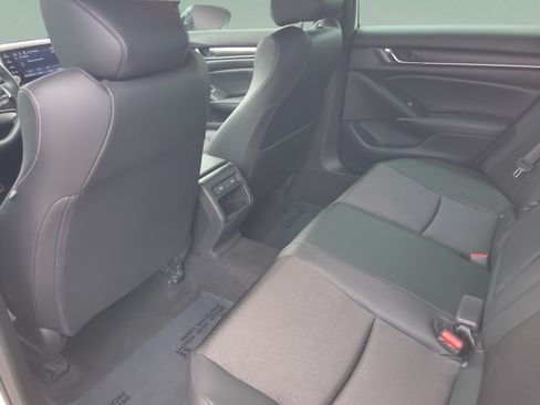 Used 2022 Honda Accord Sport image 9