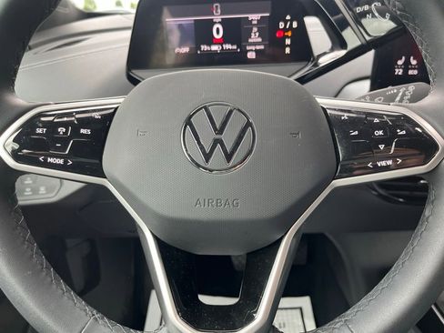 Used 2023 Volkswagen ID.4 Pro AWD/4WD image 18