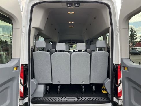 Used 2019 Ford Transit 350 XLT image 9