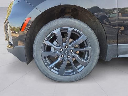 Certified 2023 Chevrolet Equinox RS w/ LPO, Floor Liner Package AWD/4WD image 9