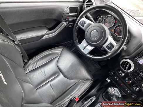 Used 2016 Jeep Wrangler Unlimited Rubicon AWD/4WD image 18