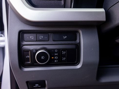 Used 2023 Ford F250 XLT w/ XLT Premium Package image 19