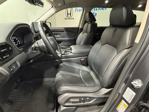 Certified 2025 Honda Pilot EX-L image 24