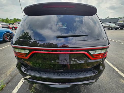 Used 2024 Dodge Durango R/T w/ Tow 'N Go Group AWD/4WD image 8