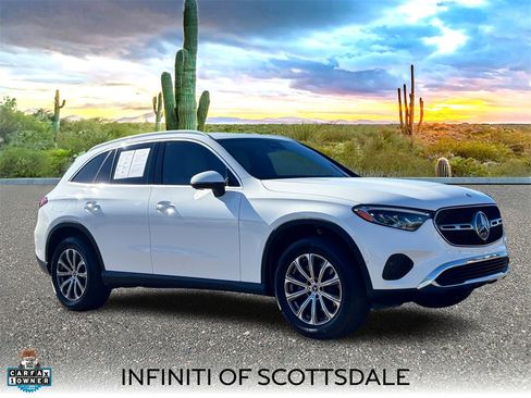 Used 2023 Mercedes-Benz GLC 300 image 1