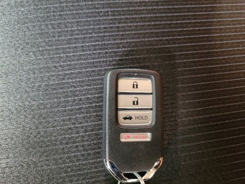 Used 2018 Honda Accord LX image 32