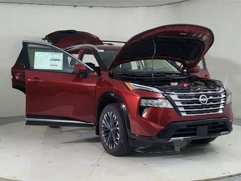 New 2026 Nissan Rogue Platinum w/ Platinum Premium Package image 9