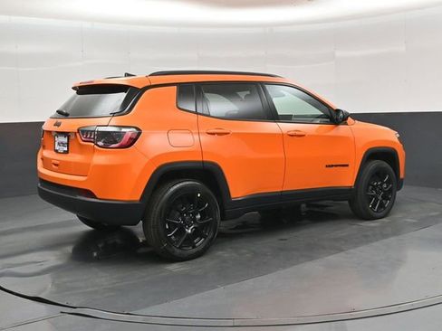 New 2026 Jeep Compass Latitude AWD/4WD image 4