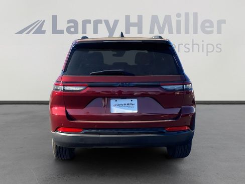 New 2025 Jeep Grand Cherokee Laredo RWD image 4
