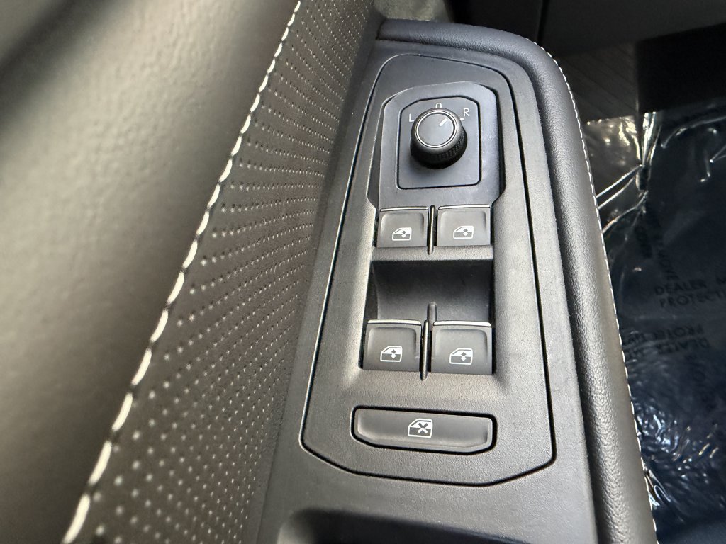 Used 2024 Volkswagen Atlas Cross Sport SE w/ Panoramic Sunroof Package FWD image 26
