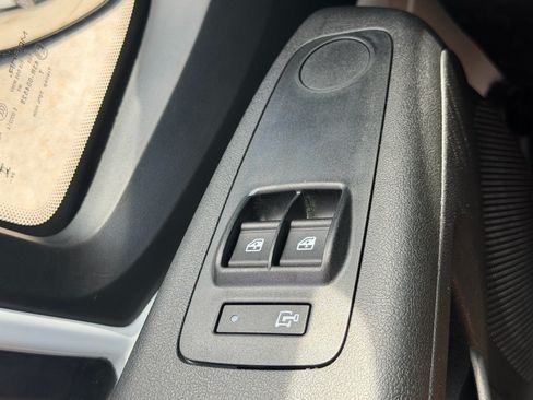 Used 2025 RAM ProMaster 2500 w/ U-Haul Equipment Group FWD image 35