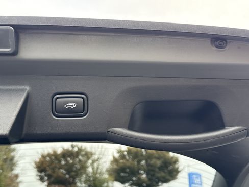 Used 2024 Hyundai Tucson Limited image 23