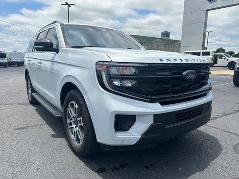 Certified 2025 Ford Expedition Active RWD image 2