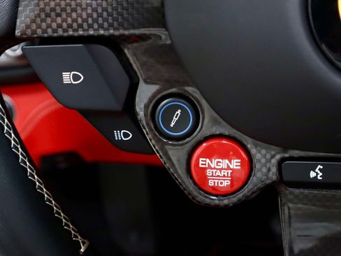 Certified 2019 Ferrari Portofino RWD image 27