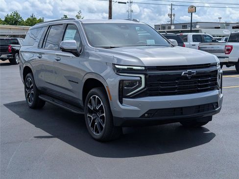 New 2026 Chevrolet Suburban RST w/ Comfort Package RWD image 10