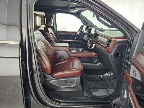 Used 2024 Ford Expedition Limited AWD/4WD image 10