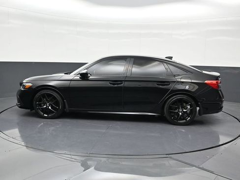 Used 2023 Honda Civic Sport image 2