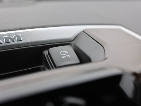 Used 2024 RAM 2500 Laramie w/ Safety Group image 29