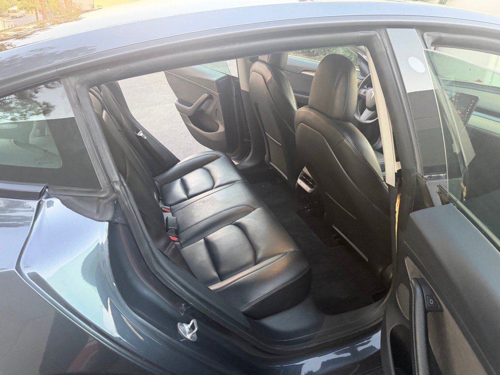 Used 2021 Tesla Model 3 Standard Range RWD image 14