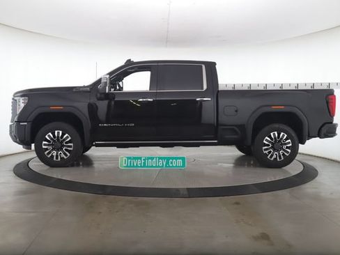 Used 2024 GMC Sierra 2500 Denali Ultimate AWD/4WD image 10
