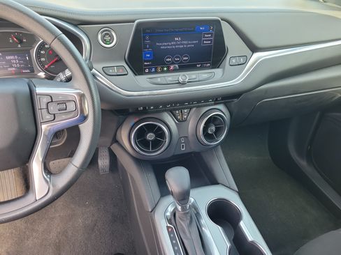 Used 2022 Chevrolet Blazer LT FWD image 20