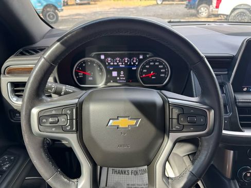 Used 2021 Chevrolet Suburban Premier w/ Premium Package AWD/4WD image 23