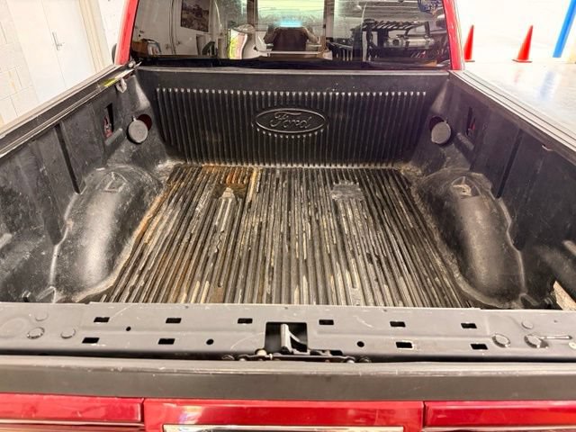 Used 2016 Ford F150 Platinum w/ Equipment Group 701A Luxury AWD/4WD image 22