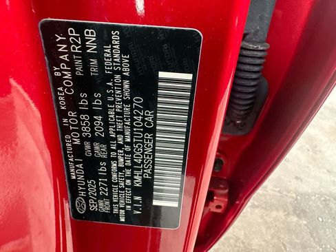 Used 2026 Hyundai Elantra SE FWD image 29