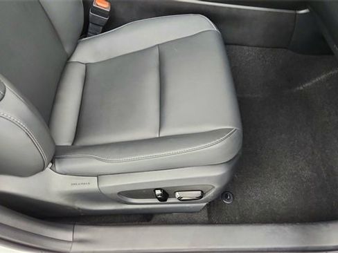 Used 2024 Lexus UX 250h FWD image 22