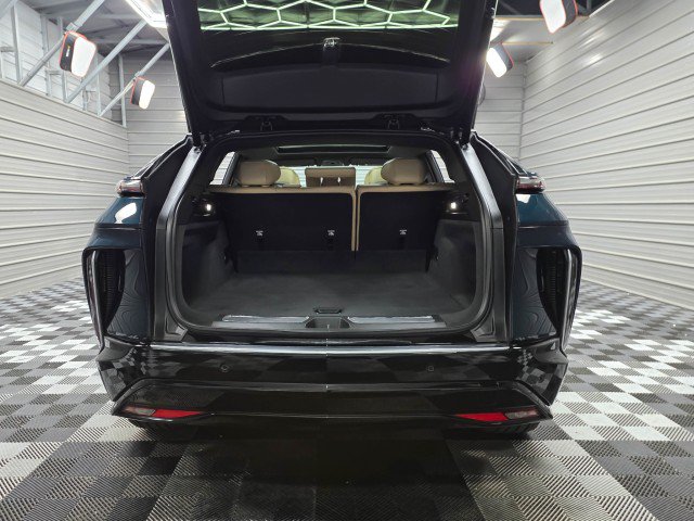 Used 2025 Cadillac Lyriq Luxury w/ Nappa Leather Package AWD/4WD image 41