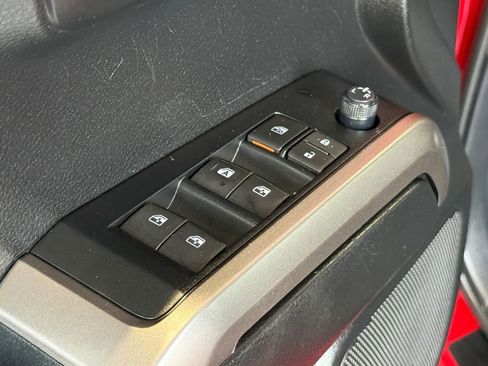 Certified 2021 Toyota Tacoma SR5 w/ Technology Package image 18