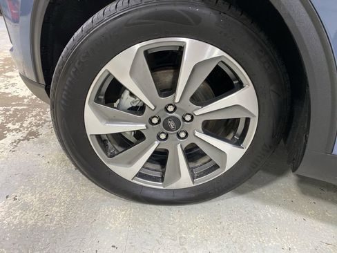 Used 2025 Ford Escape Platinum w/ Premium Technology Package image 45