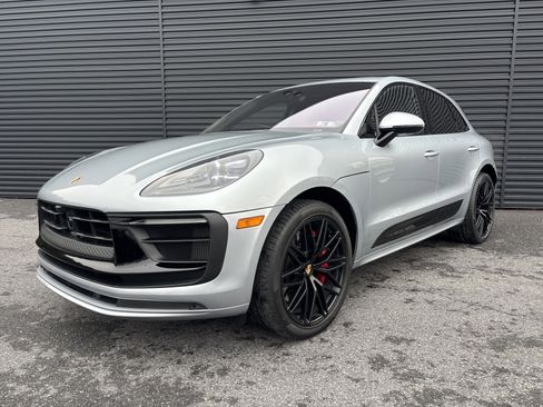 Certified 2025 Porsche Macan GTS AWD/4WD image 1