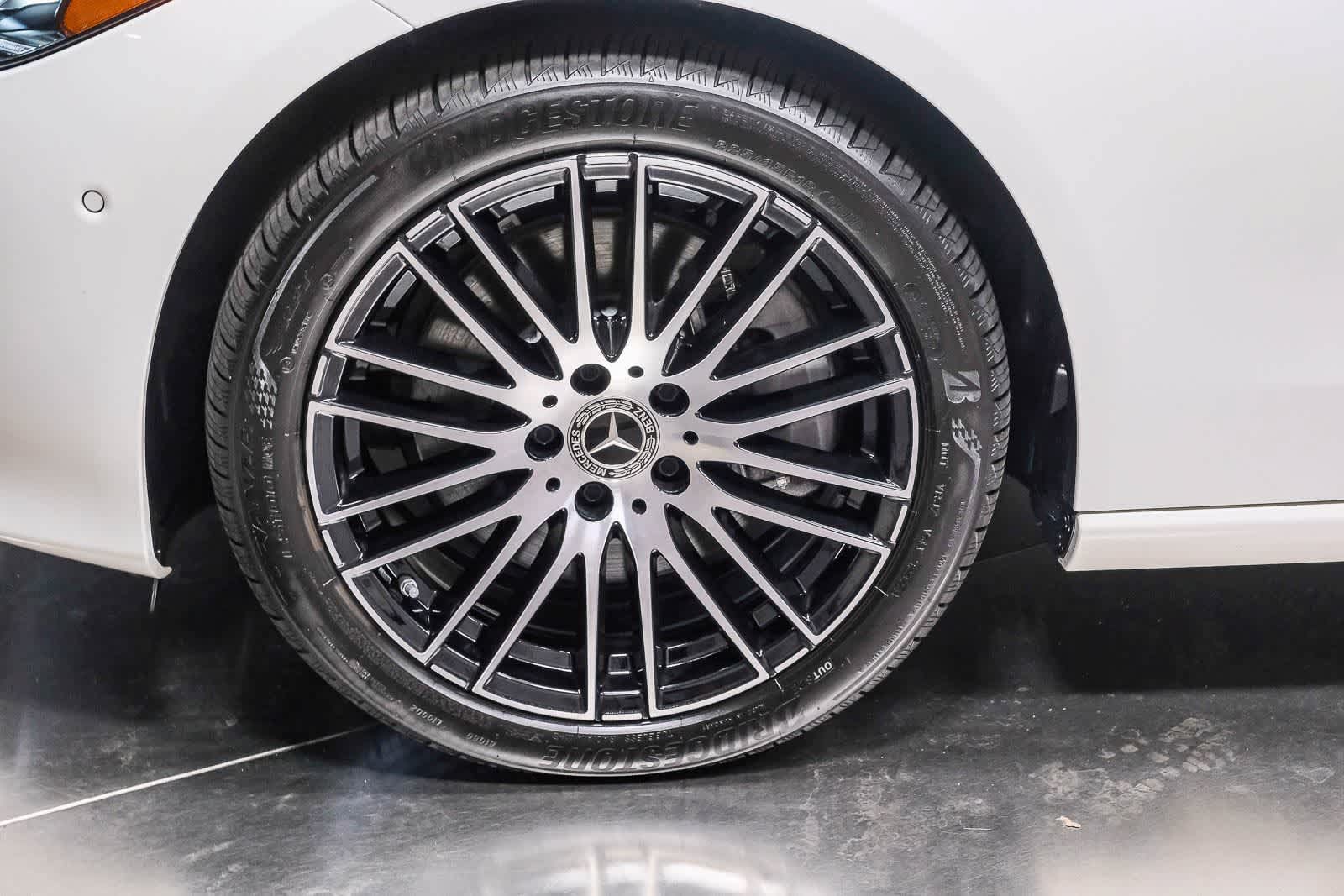 Used 2025 Mercedes-Benz C 300 4MATIC Sedan image 10
