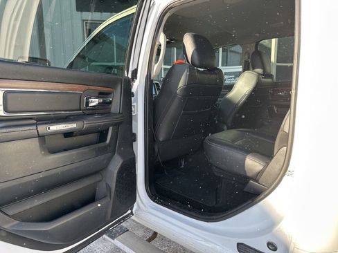 Used 2015 RAM 2500 Laramie image 25