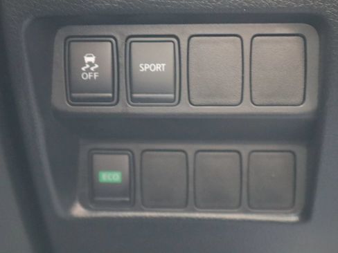 Used 2016 Nissan Rogue S FWD image 26