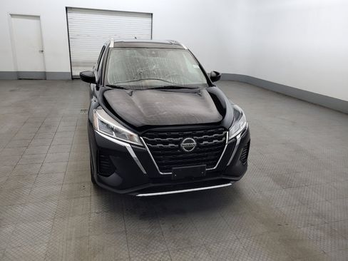 Used 2021 Nissan Kicks SV FWD image 14