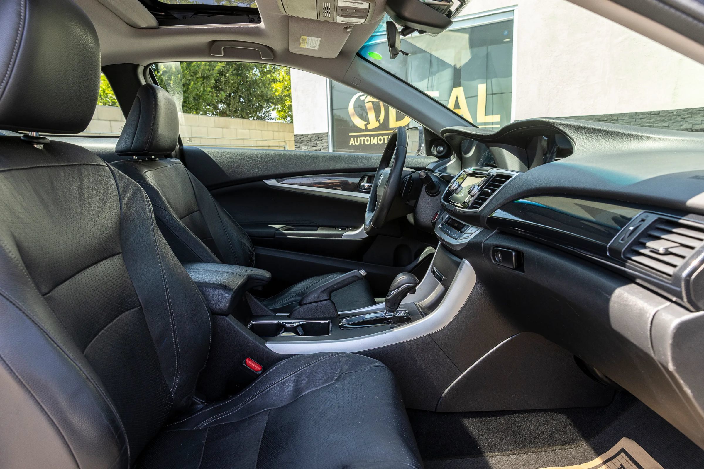 Used 2014 Honda Accord EX-L image 23