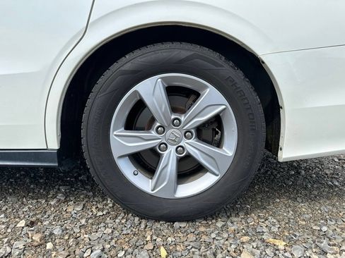 Used 2019 Honda Odyssey EX image 5