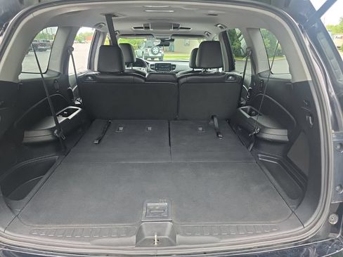 Used 2019 Honda Pilot Touring image 35