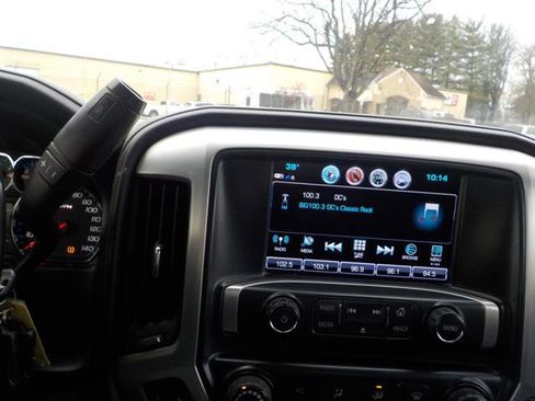 Used 2018 GMC Sierra 1500 SLE image 27