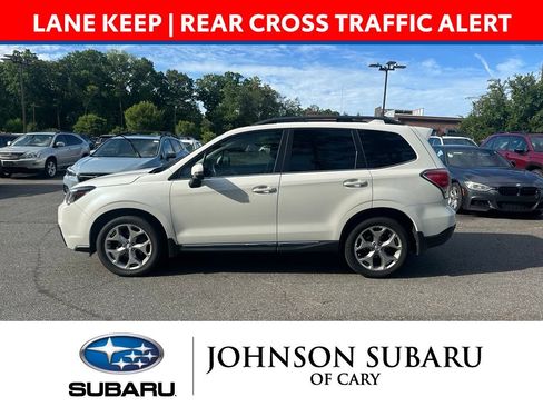 Used 2018 Subaru Forester 2.5i Touring AWD/4WD image 5