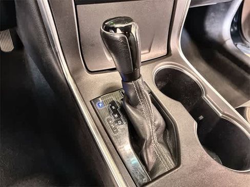 Used 2016 Toyota Camry SE image 32