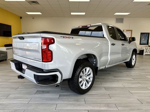 Used 2021 Chevrolet Silverado 1500 Custom w/ Safety Confidence Package AWD/4WD image 6