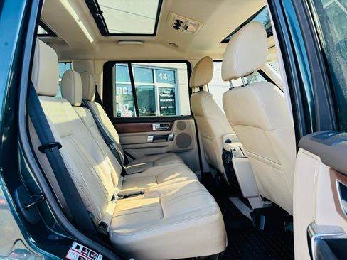 Used 2016 Land Rover LR4 HSE image 25