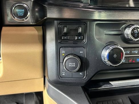 Used 2024 Ford F250 Lariat AWD/4WD image 37